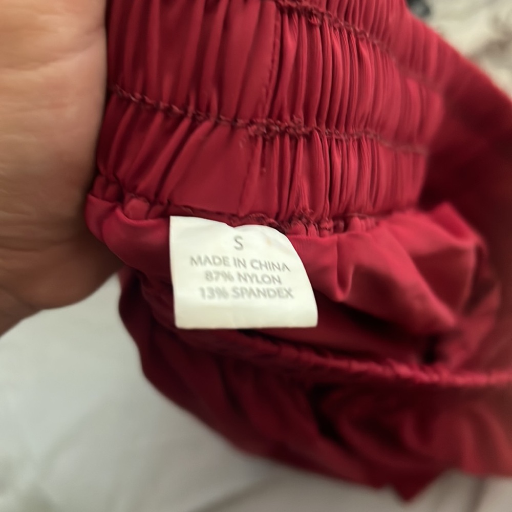 Red flowy shorts - Picture 3 of 3